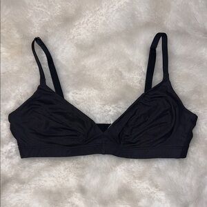 Hanro Classic Black Triangle Bra